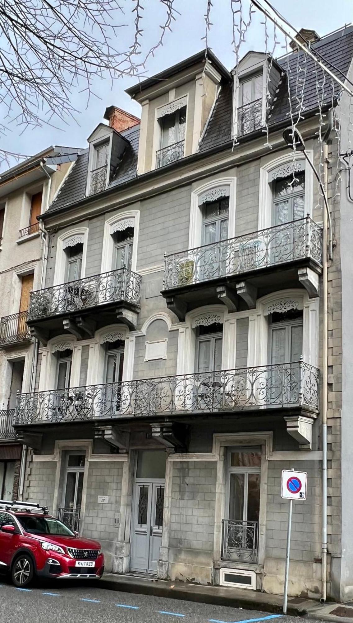 Fantastic Ground Floor Apartment Opposite Thermes Bagneres-de-Luchon Luaran gambar